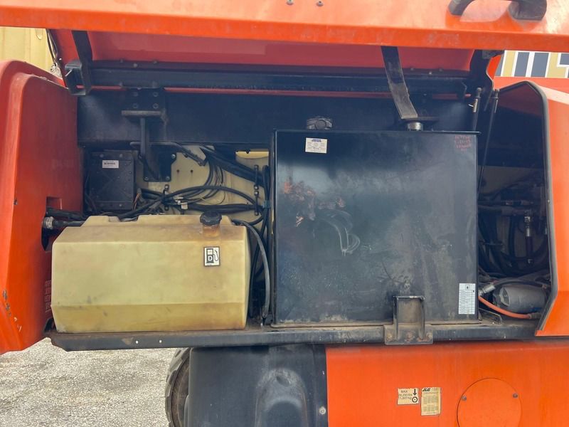 Sold - Articulated Boom Lift - View 2